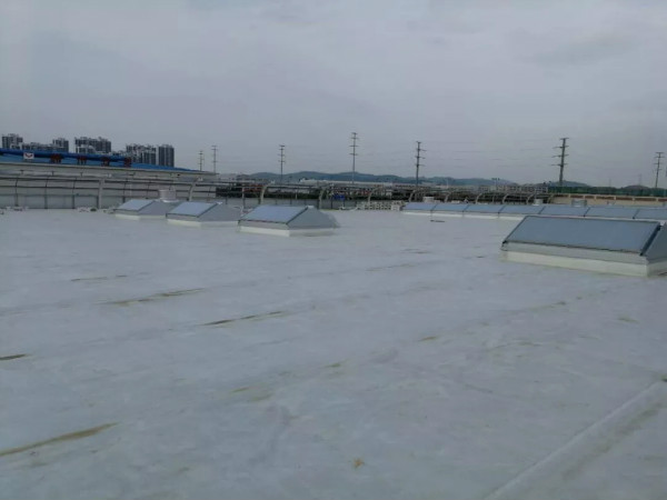 上汽通用集团重点工程采用卓宝单层屋面系统