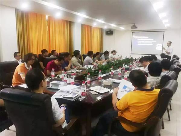 中南建筑设计院考察湖北卓宝，赞装饰节能一体化系统具独特优势