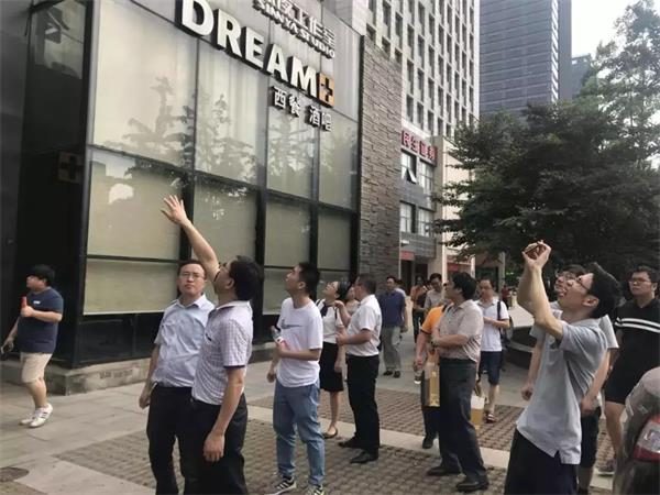 中南建筑设计院考察湖北卓宝，赞装饰节能一体化系统具独特优势